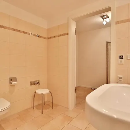 Baltique Baltique 20 *